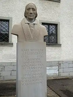Max Pfänder (1900–1969). Stele für Karl von Müller-Friedberg (1755–1836). Klosterhof St. Gallen