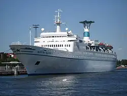 Kreuzfahrtschiff Maxim Gorkiy in Helsinki