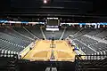 Der Innenraum mit Basketballspielfeld (2012)