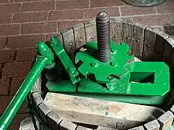 Mechanik einer kleinen Fallkeil Kelter