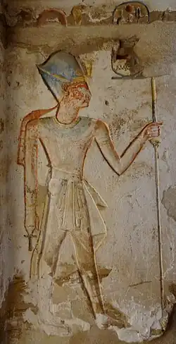 Darstellung Ramses’ III. in einer Kapelle des Tempels und im ersten Hof des Tempels