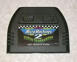 Sega Mega-Drive Modul mit zusätzlichen Joypadbuchsen
