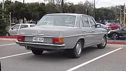 250 (W 114), Heckansicht