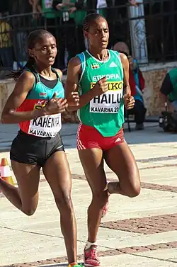 Meseret Hailu (rechts) – Rennen nicht&nbsp;beendet