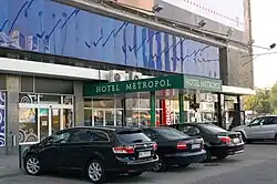 Das “Metropol”-Hotel in der Marszałkowska 99A