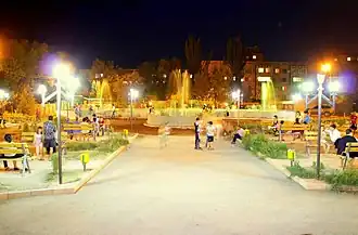 Park von Mezamor bei Nacht