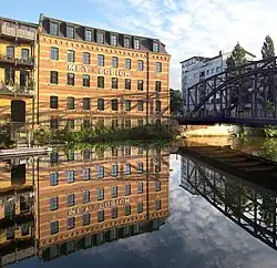 Unternehmenssitz, seit 2007 wieder in der Plagwitzer Ernst-Mey-Straße 1a