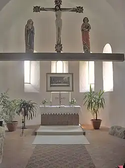 Altarraum mit Triumphbogen