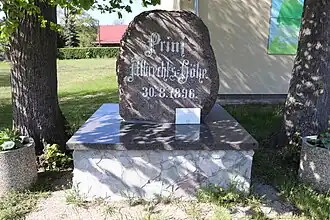 Gedenkstein in Mikoszewo, 2022