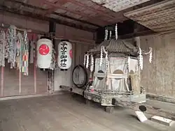 Tragbarer Schrein[A 3]