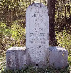 Österreichischer Meilenstein an der Luisenstraße (Lujzijana) bei Nadvučnik (Kroatien)