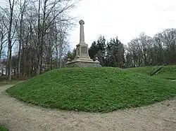 Das dänische Denkmal am Sankelmarker See gegenüber dem Österreicher-Denkmal