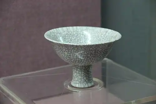 Schälchen im Ru-Stil