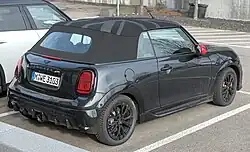 Heckansicht F67 JCW