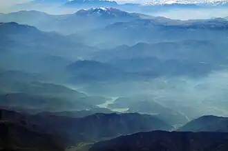 Der Stausee inmitten der Berge der Mirdita (2019)