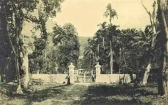 Eingang zum Park der Mission