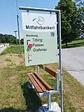 Mitfahrbank bei Rothau im Bayerischen Wald mit Auswahlmöglichkeit der Fahrrichtung