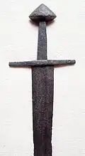 Hochmittelalterliches Schwert