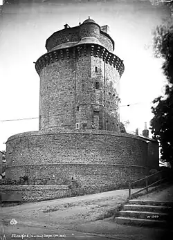 Der Papageienturm