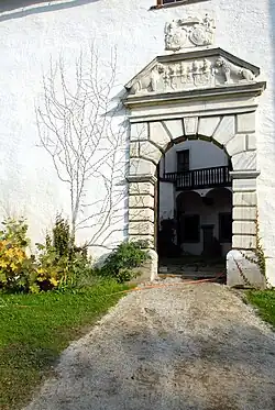 Portal des Schlosses Ratzenegg