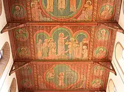 Flachdecke im Mittelschiff