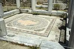 Das Zentralmosaik im Peristyl