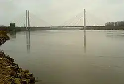 Die Siekierkowski-Brücke Seitenansicht