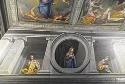 Maria der Verkündigungsszene, seitlich Allegorien