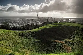 Krater des Maungawhau / Mount Eden
