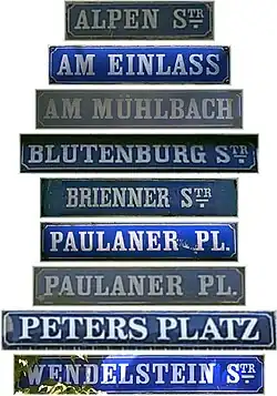 Ausgewählte Schilder in Versalschrift