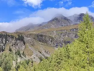 Blick von Süden auf den Hinteren (Mitte) und Mittleren (rechts) Murauer Kopf