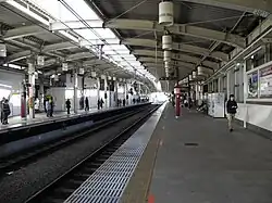 Bahnsteige Seibu Tetsudō