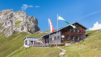 Nördlinger Hütte (2010) und Reither Spitze