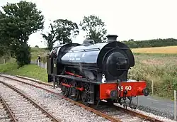 Lokomotive NCB 60 mit gerundetem Führerhausdach für eingeschränktes Lichtraumprofil im Einsatz bei der Aln Valley Railway