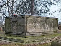 Das Mahnmal von 1951