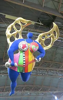 Nana im Zürcher Hauptbahnhof