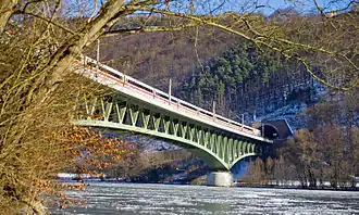 Maintalbrücke Nantenbach, Fachwerk mit Stahlverbundplatte