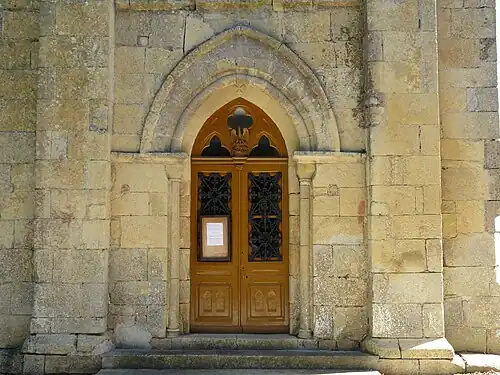 Eingangsportal zur Kirche