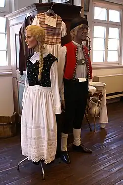 Älbler-Trachten im Heimatmuseum Nellingen