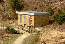 Pumpwerk der Harz Energie am Dammfuß zur Trinkwassergewinnung