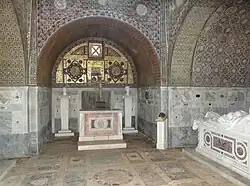 Blick auf den Chor der Grabkapelle