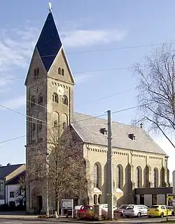 Katholische Kirche St. Medardus, Südwestseite