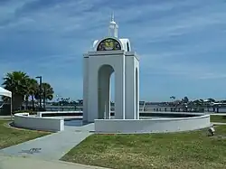 AHEPA-Denkmal im Riverside Park in New Smyrna Beach, Florida