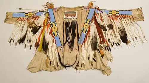Hemd der Nez Percé (ca. 1880–1885)