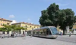 Batterie­betriebener Citadis 302 der Straßenbahn Nizza