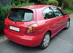 Nissan Almera Dreitürer (2002–2006)