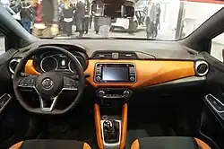 Innenraum mit sog. Innenraum-Paket Energy orange