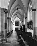 Nördliches Seitenschiff nach Westen
