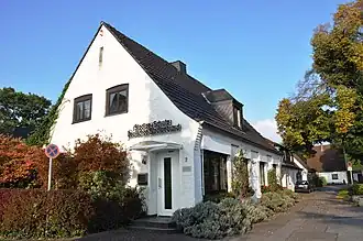 Das ehemalige Schulungsheim am Siedlungseingang