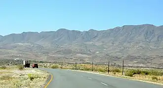 Rechts der Nubebberg